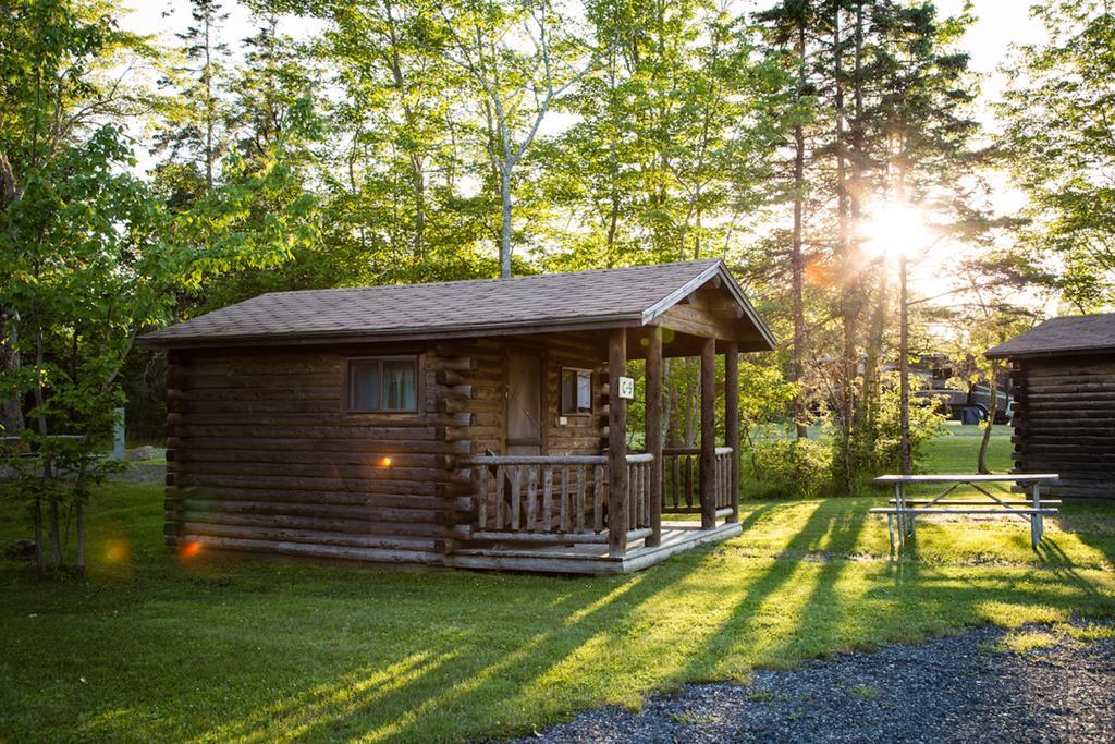 Narrows Too Camping Resort Cabin 1 Trenton Bagian luar foto