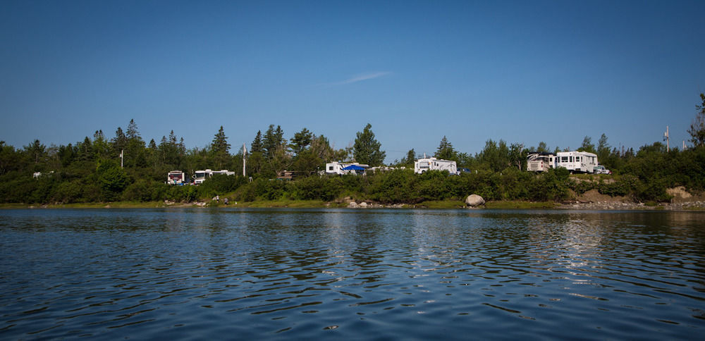 Narrows Too Camping Resort Cabin 1 Trenton Bagian luar foto